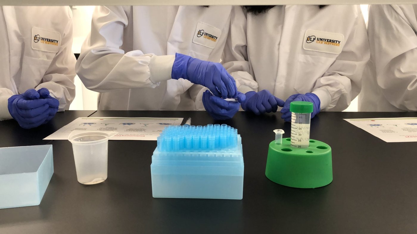 ULP Students conducting an experiment